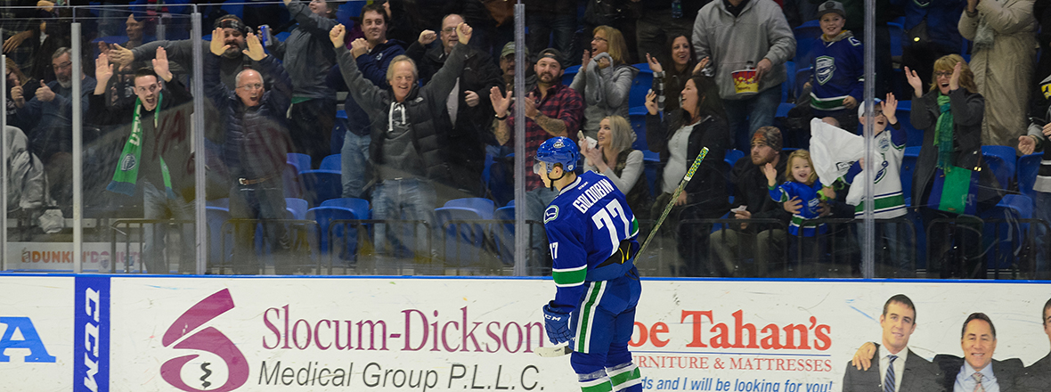 Comets Defeat the Amerks Again