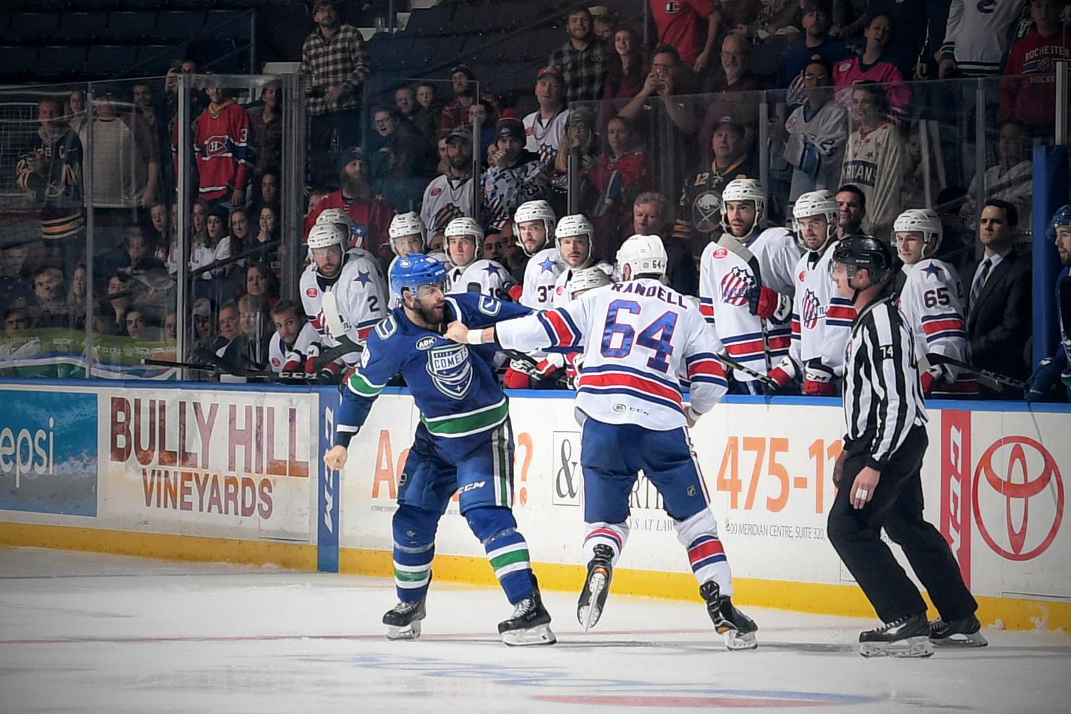 Comets were Smoked by the Shot Blocking Amerks